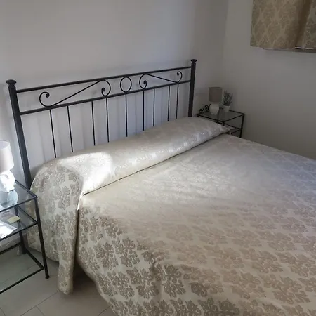 Bed & Breakfast Artisti 3*