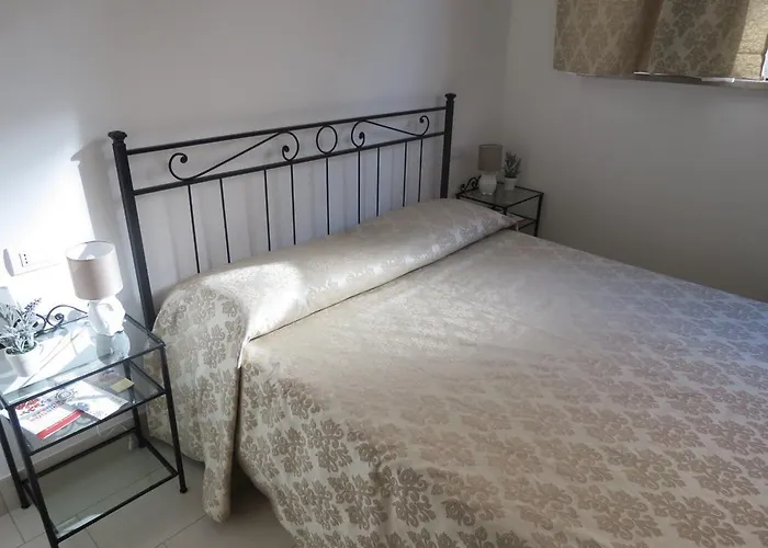 Bed & Breakfast Artisti 3*