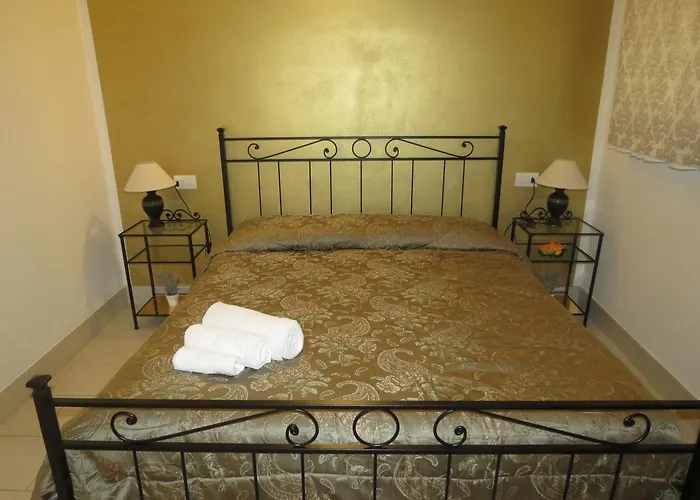 Artisti Rooms Bed & Breakfast 3*