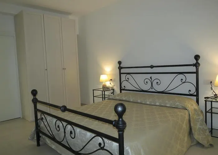 Bed & Breakfast Artisti 3*